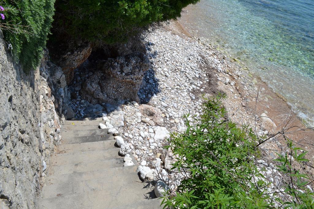Glyfa Corfu Apartments Барбати Экстерьер фото